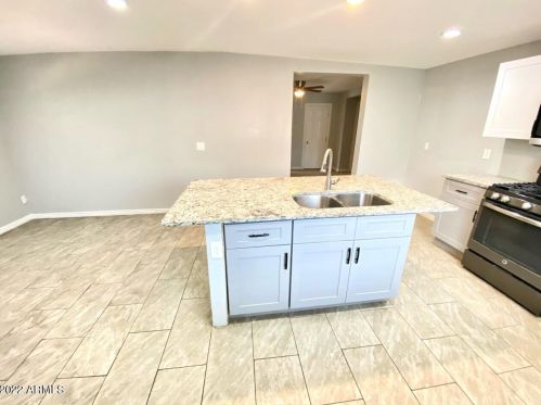 1829 37 Dr, Phoenix AZ 85029-1109 exterior