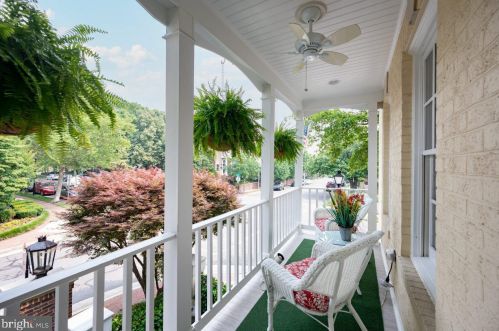 1201 Wilkes St, Alexandria VA 22314-5907 exterior