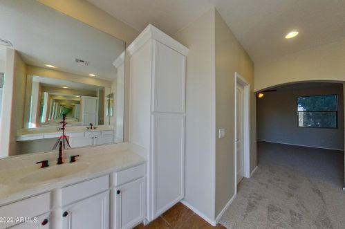 2602 Cavalry Dr, Phoenix AZ 85086-6616 exterior