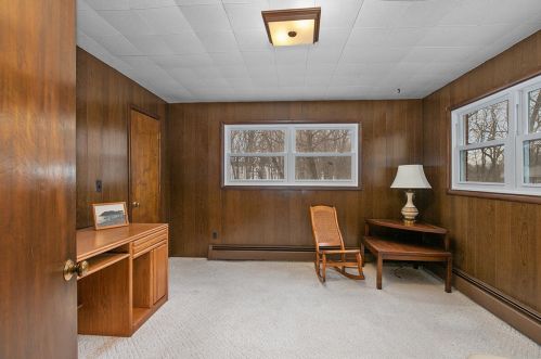 133 Robinhood Dr, Grand Rapids MI 49546-2102 exterior