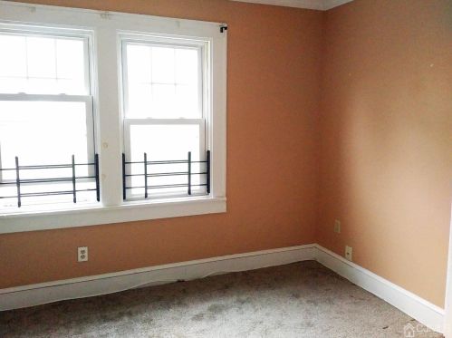 748 Ctr St, Green Brook NJ 08812-1510 exterior