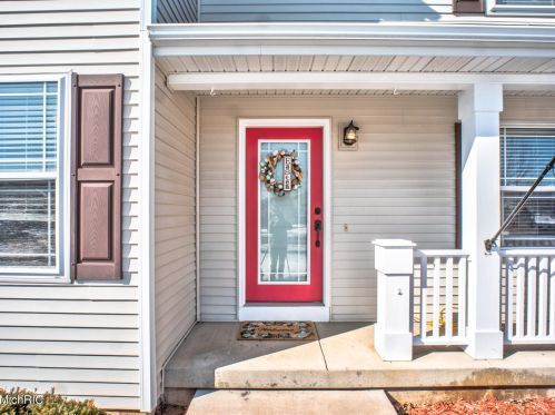 4734 Geneva Ave, Kalamazoo, MI 49024-3030