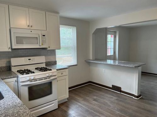 566 Highland Pl, Pittsburgh PA  15202-2928 exterior