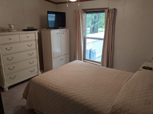 4094 Latas Ln, Meskegon MI 49442-6835 exterior