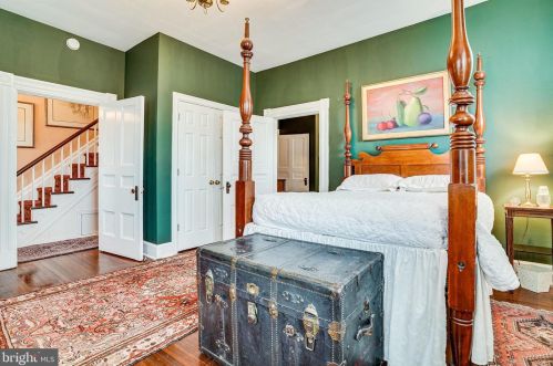 126 Fairfax St, Alexandria VA 22314-3331 exterior