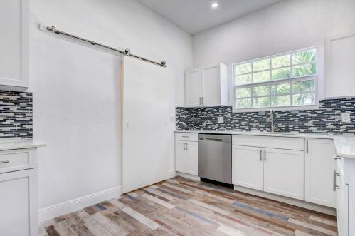 331 1 Ave, Boynton Beach FL 33435-4006 exterior