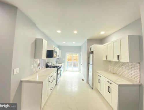 1655 Edgewood St, Philadelphia PA  19151-3912 exterior