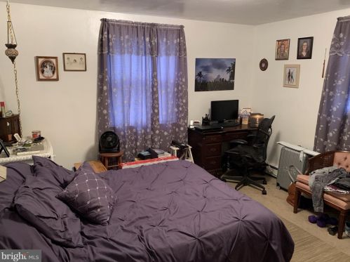 8 Ashland Ave, Manor PA 19036-1624 exterior