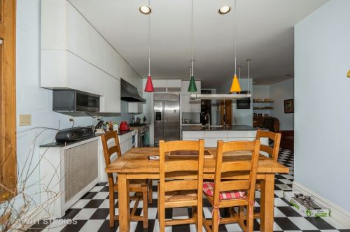 841 Lill Ave, Chicago IL 60614-2019 exterior