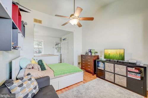 832 Kater St, Philadelphia PA 19147-2012 exterior