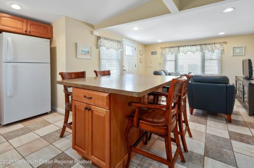 100 Vance Ave, Lavallette NJ 08735-2239 exterior