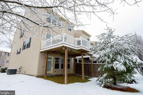 933 Hopkins Cor, Glen Burnie MD 21060-8452 exterior