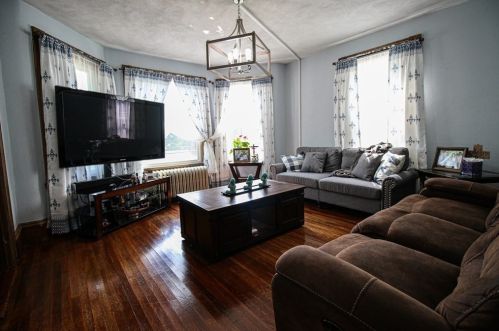 11 Pne St, Danvers MA 01923-2636 exterior