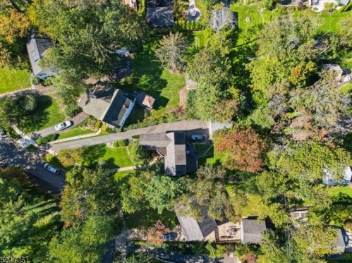 13 Cres, Maplewood NJ 07040-2708 exterior