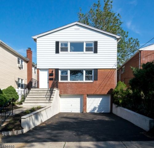 11 Troy Ct, Maplewood NJ  07040-3008 exterior