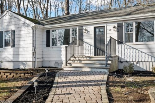 67 Shawnee Trl, Wharton NJ  07885-2925 exterior