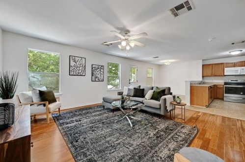 8612 Davis Oaks Trl, Austin TX 78748-6582 exterior