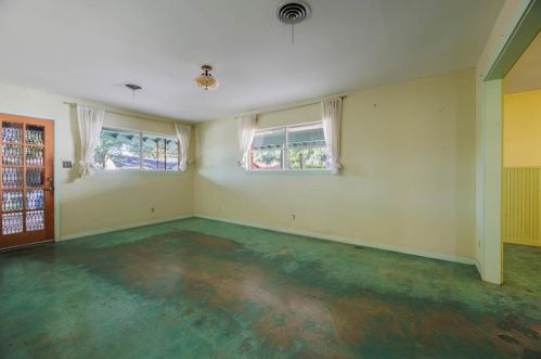 1710 32 St, Austin TX 78705-2115 exterior