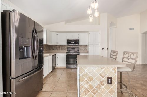 4148 Cathedral Rock Dr, Phoenix AZ 85048-8909 exterior