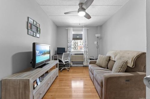 1274 Rev James A Polite Ave, Bronx NY 10459-2888 exterior