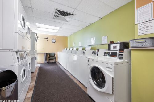 3150 Sheridan Rd, Chicago IL  60657-4811 exterior