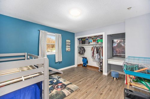 1819 Eloise Dr, Meskegon MI  49444-4013 exterior