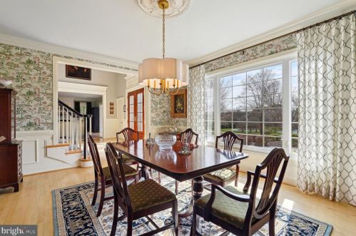 11409 Palatine Dr, Rockville MD  20854-1453 exterior