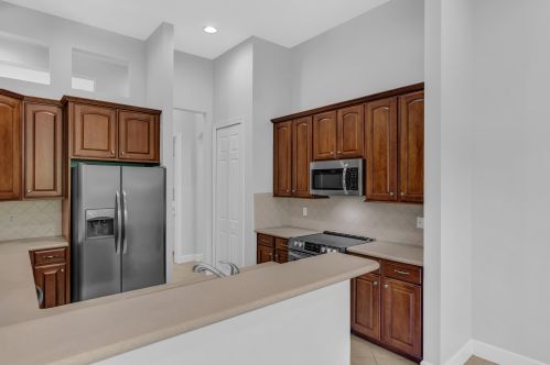 10317 Crosby Pl, Fort Pierce FL  34986-3055 exterior