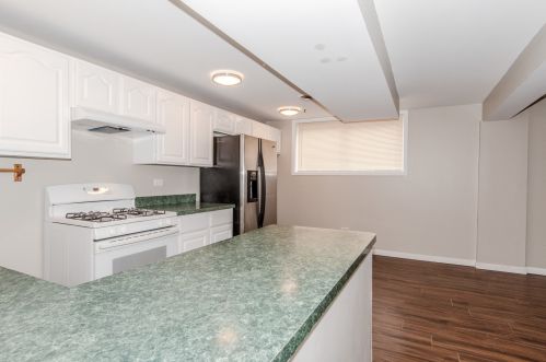 2703 Fairway Dr, Joliet IL 60435-5223 exterior