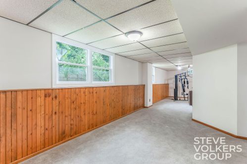 7385 Sunview Dr, Grand Rapids MI 49548-7381 exterior