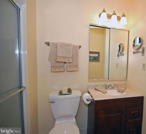 149 Wyndham Pl, Trenton NJ 08691-3130 exterior