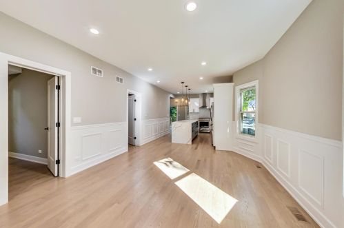 3800 Eddy St, Chicago IL  60618-5014 exterior