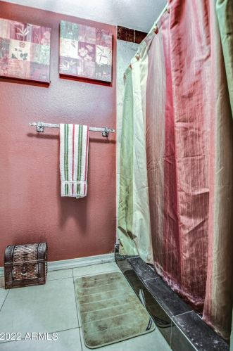 5307 Camelback Rd, Phoenix AZ 85033-1534 exterior