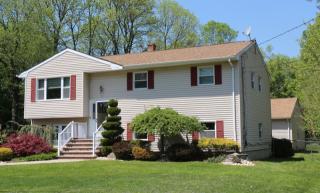 13 Fishel Rd, Edison, NJ 08820-3218