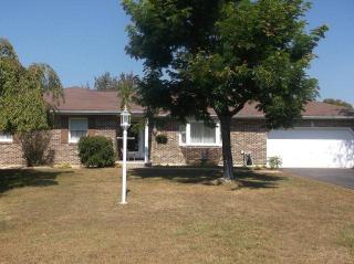 805 Pinewood Dr, Primrose, PA 17901-9546