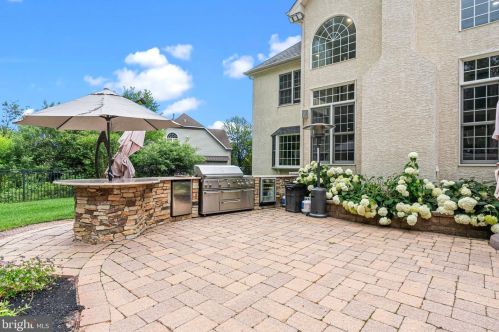 2214 Denbeigh Dr, Jamison PA 18929-1446 exterior