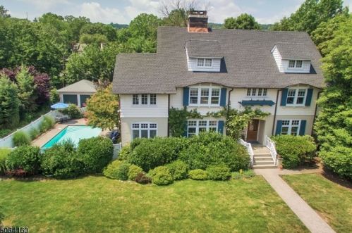 4 Russell Ter, Montclair, NJ 07042-2611