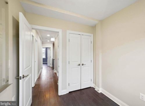 226 S St, Washington DC  20002-1526 exterior