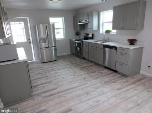 1547 Farmington Ave, Pottstown PA 19464-1401 exterior