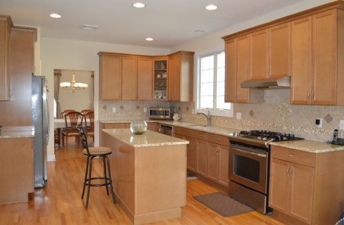 15 David Dr, Whippany NJ  07981-1367 exterior