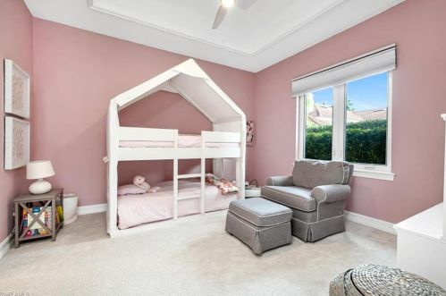 1308 Little Blue Heron Ct, Naples FL 34108-3311 exterior