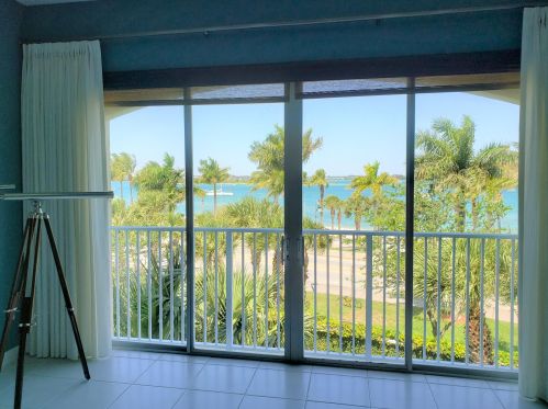 36 Harbour Isle Dr, Fort Pierce, FL 34949-2750