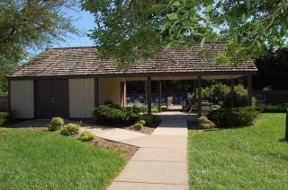 2512 6th St, Lawrence KS  66049-2442 exterior