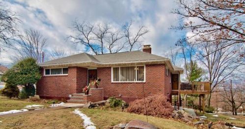 20 Conroy St, Scranton, PA 18505-2820