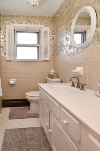 145 Windmill St, Providence RI  02904-1425 exterior