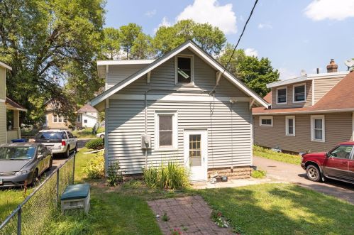 1012 6 St, Saint Paul MN 55106-4609 exterior