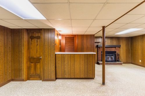 537 Middle St, Pittsburgh PA 15227-3844 exterior