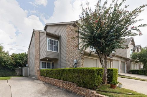 8339 Coppertowne Ct, Dallas, TX 75243-8020