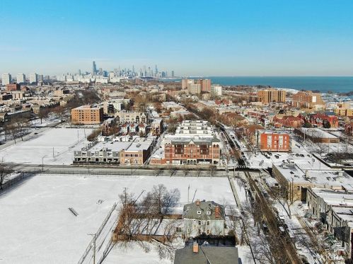 4349 Ellis Ave, Chicago IL  60653-4761 exterior