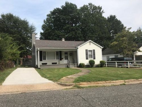 305 Martin St, Shelby, NC 28150-5226